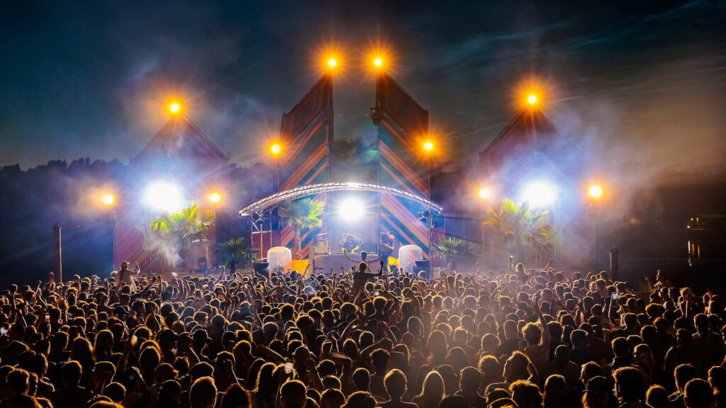 PFL-Beerse-Festival-services-AV-service-Audio-video-licht-rental-sales-productions1